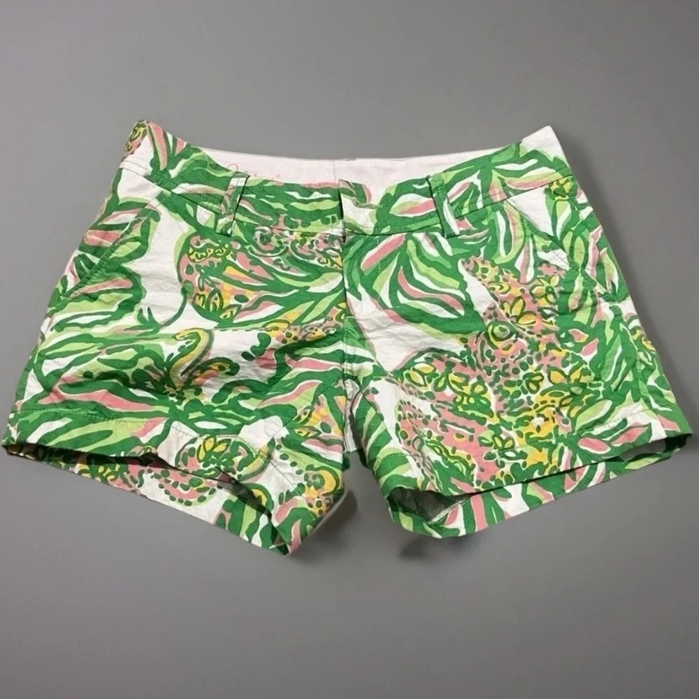 Lilly Pulitzer Callahan Shorts in the vibrant “Seeing Pink Elephants” -size 2